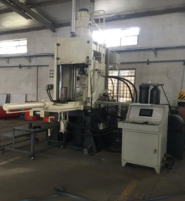 บล็อกบริษัทล่าสุดเกี่ยวกับ วิธี เลือก เครื่อง ตัด หมุน