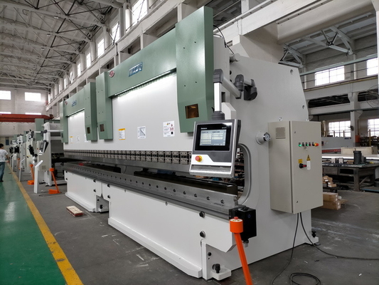4000m ยาว CNC Tandem Press Brake เครื่องมือเครื่องจักร Single V ด้านล่าง Die Bend 5 มม