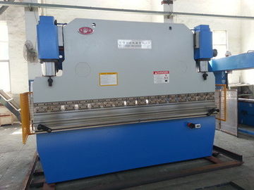 เครื่องเบรกโลหะแผ่นความดัน 100-400T ด้วยระบบควบคุม PLC