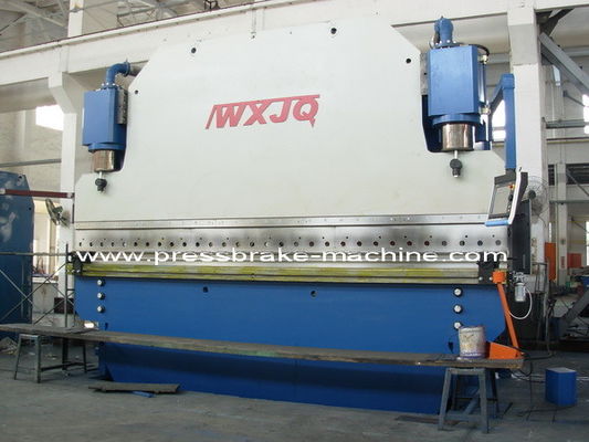 ซื้อ 10000KN CNC Hydraulic Press เบรคโครงสร้างเหล็กขึ้นรูป 600 ตันสำหรับคาน online manufacture