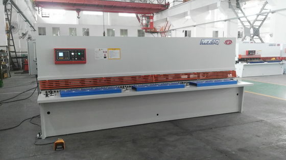 ซื้อ Hydraulic CNC Shearing Machine - Continuous Cutting Low Noise Single Cutting online manufacture