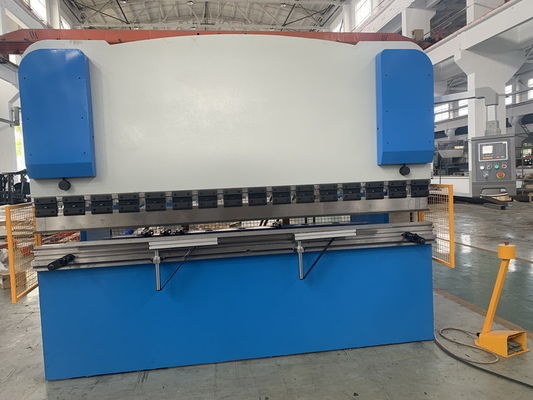 ซื้อ 5.5KW ถึง 55kW พลังงานมอเตอร์ สแตนเลส CNC เครื่องเบรคดันไฮดรอลิก 10-600mm Backgauge Range สําหรับการแปรรูปโลหะแผ่น online manufacture
