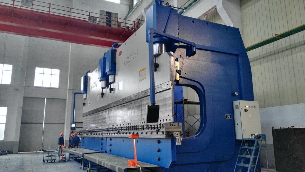 โครงสร้างเหล็ก Q345 วัสดุ 1200 ตันเครื่องจักรไฮดรอลิก CNC Press Brake Machinery