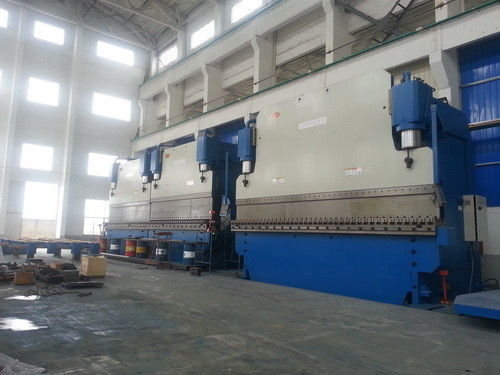 ความยาว 14m CNC ไฮดรอลิก Tadem Press Brake1300 ตัน ความดันบิด U Steel