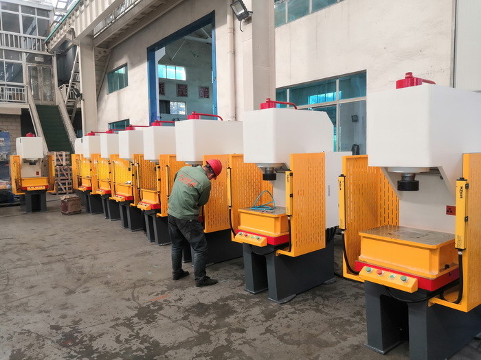YD41 Sereis เครื่องกดไฮดรอลิกแบบกดคอลัมน์เดียว 25Ton ตลับลูกปืน